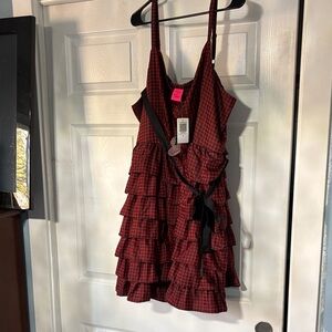 Chic Tiered Mini Dress in Red and Black